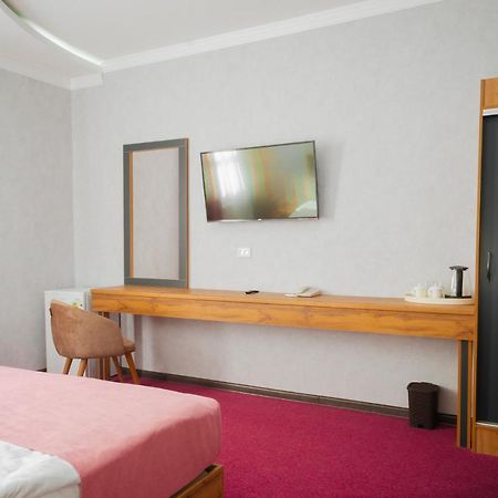 Rich Hotel Turkistan Eksteriør billede